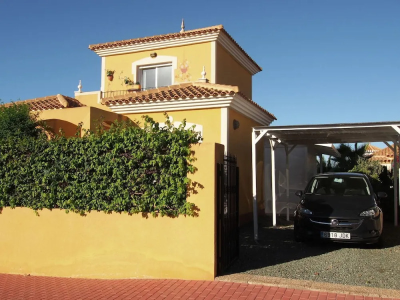 Detached Holiday Home with Private Swimming Pool near Mazarròn