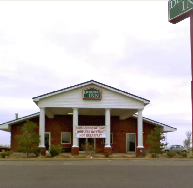 Deerfield Inn & Suites