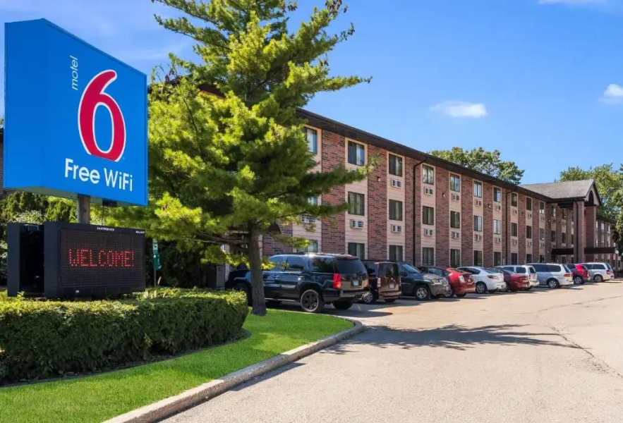 Super 8 Prospect Heights/Northbrook