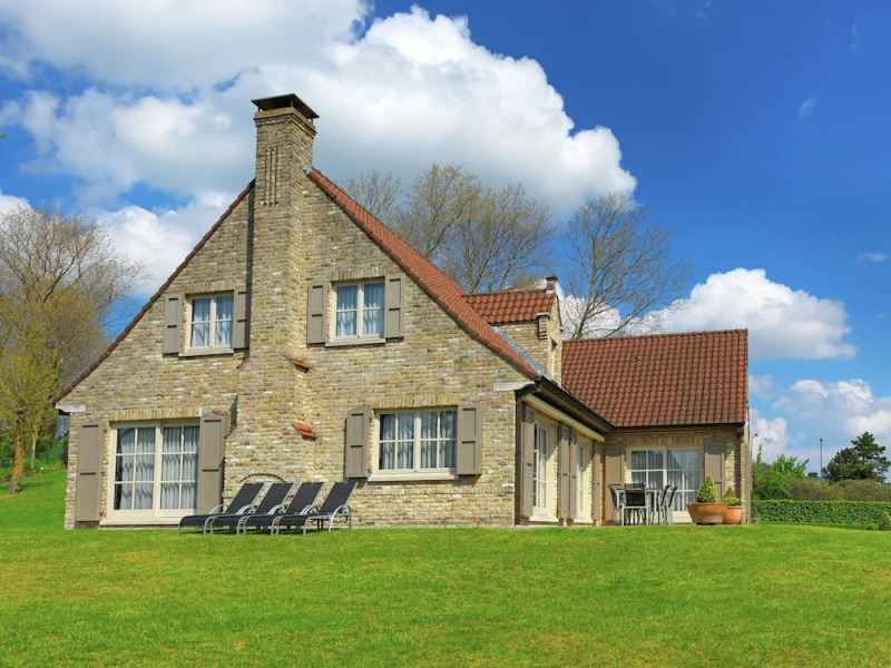 Luxurious Villa in De Panne with Garden