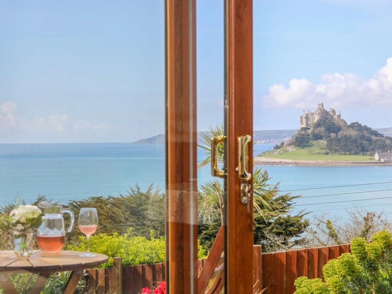 Castle View Apartment