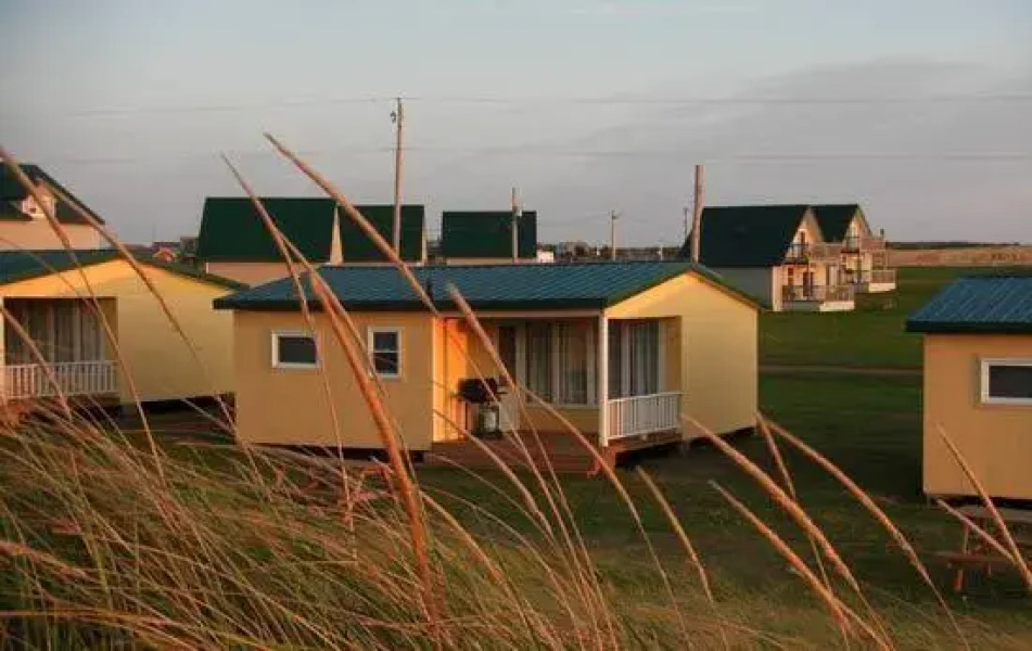 Adams Beach Cottages