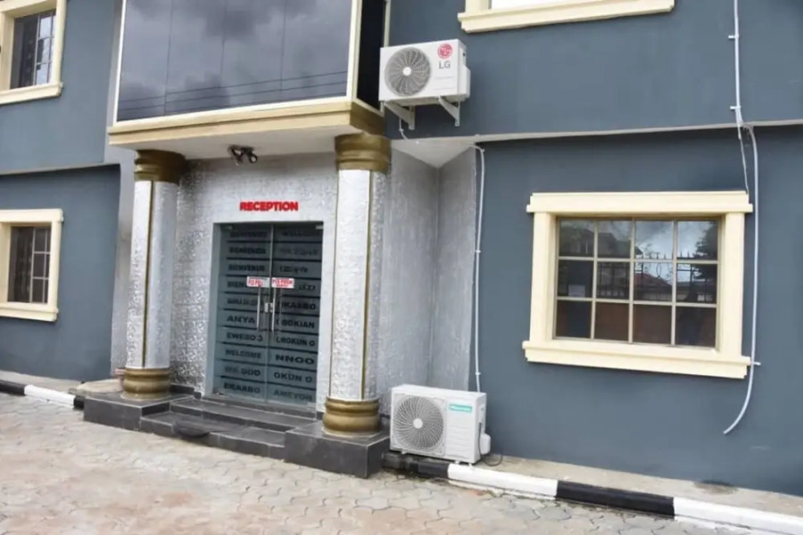 Captivating 1-bed Apartment in Awoyaya