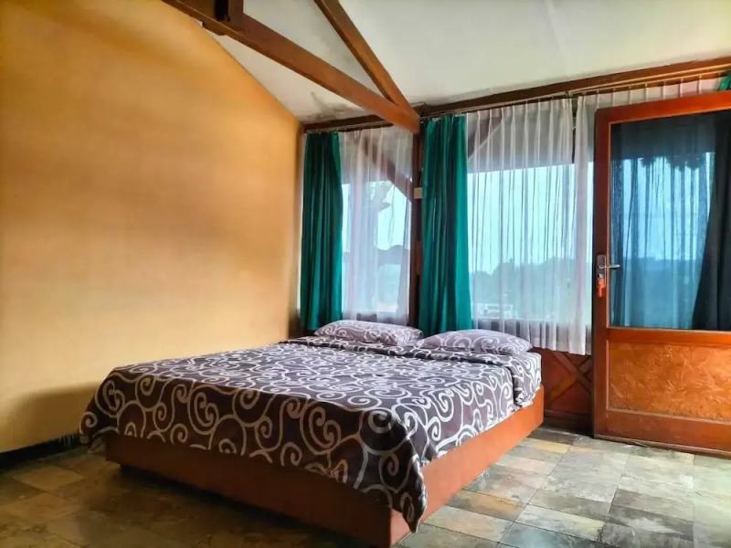 Nur Alam Hotel Lembang