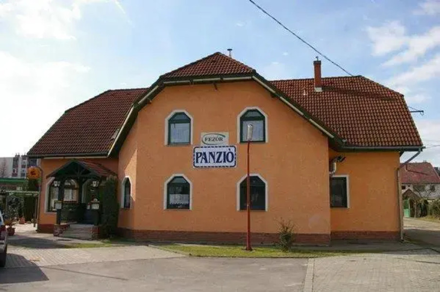 Fezőr Panzió és Étterem