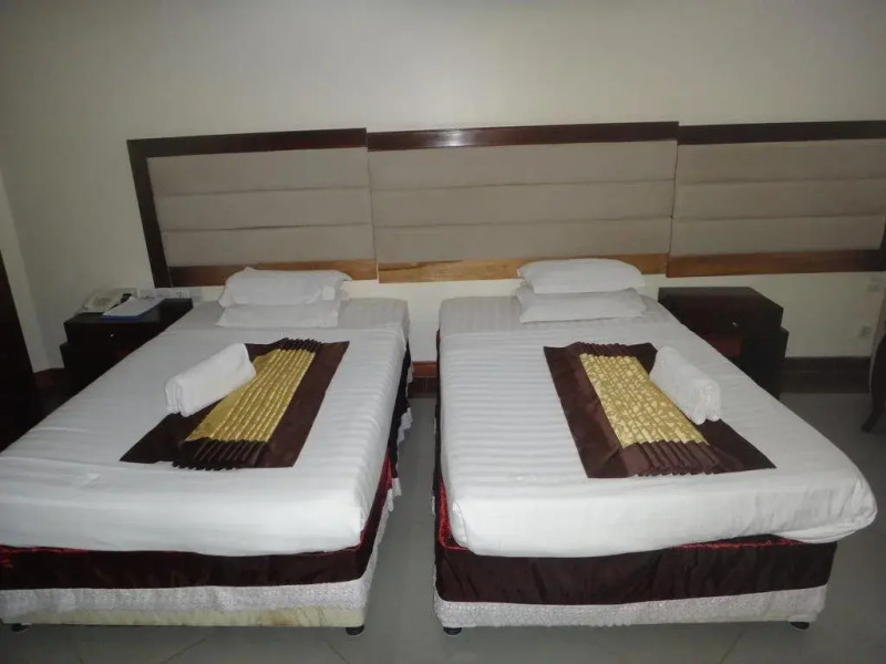 Victoria Palace Hotel