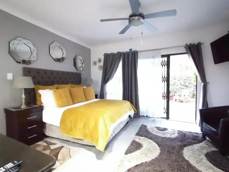 Roxy's Rest Guest House