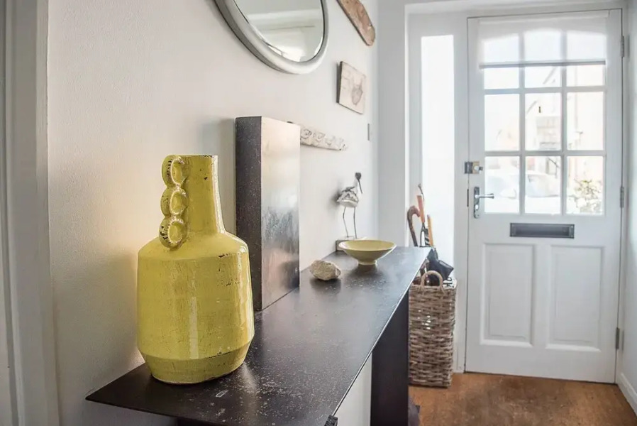 Honey Bee House, Orford