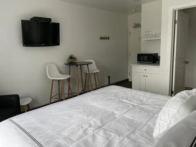 Au Sommet Du Lac Magog