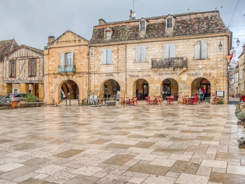 Accommodation With Pool and Large Garden Between Bergerac and Sarlat