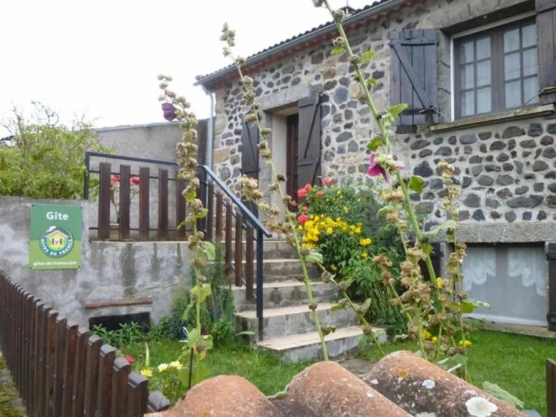 Gîte Saint-Haon, 4 pièces, 5 personnes - FR-1-582-211
