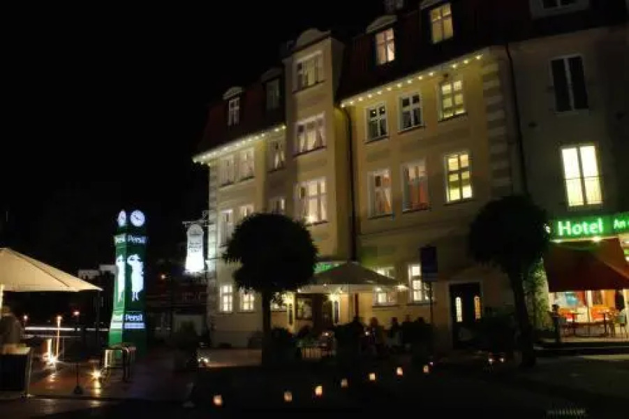 An der Persil-Uhr Stadt-Gut-Hotel