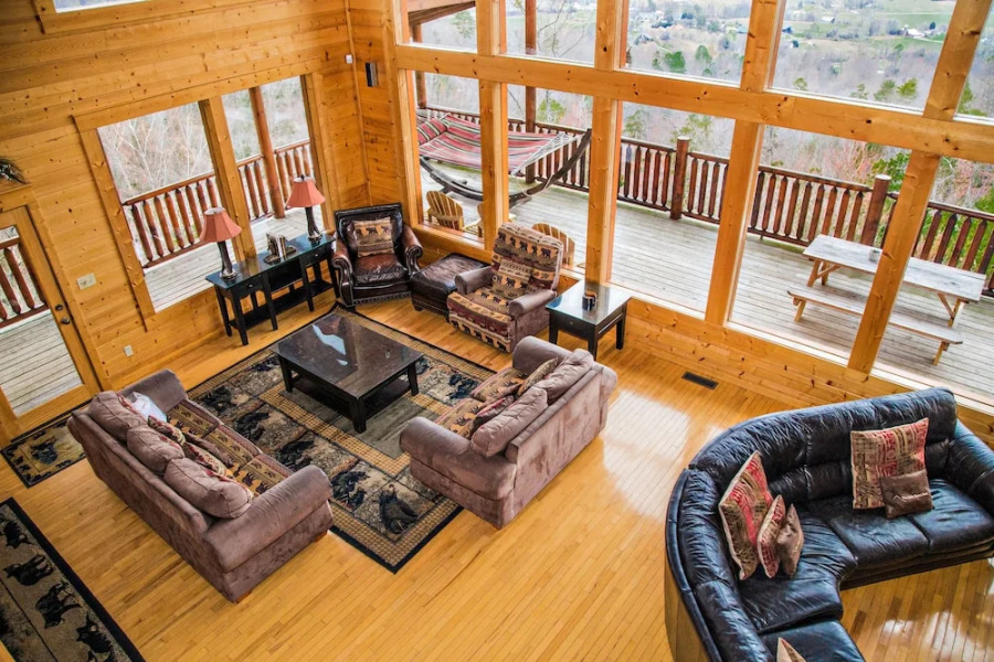 Swimming in the Clouds - Eight Bedroom Cabin