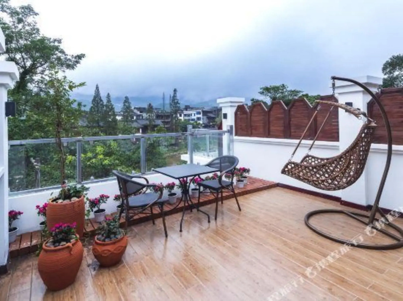 Riverside Pool Hotspring Boutique Hotel