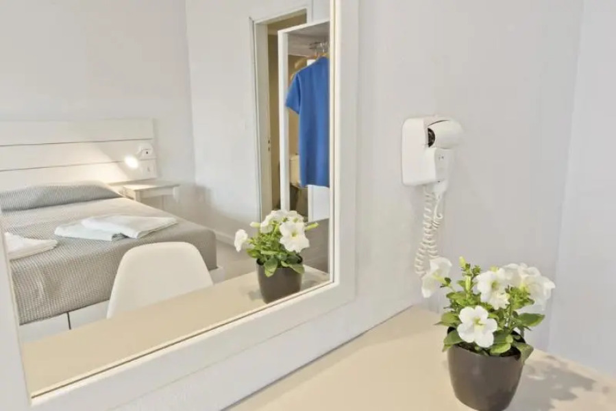 Gregory Peck Beach Break Apartments