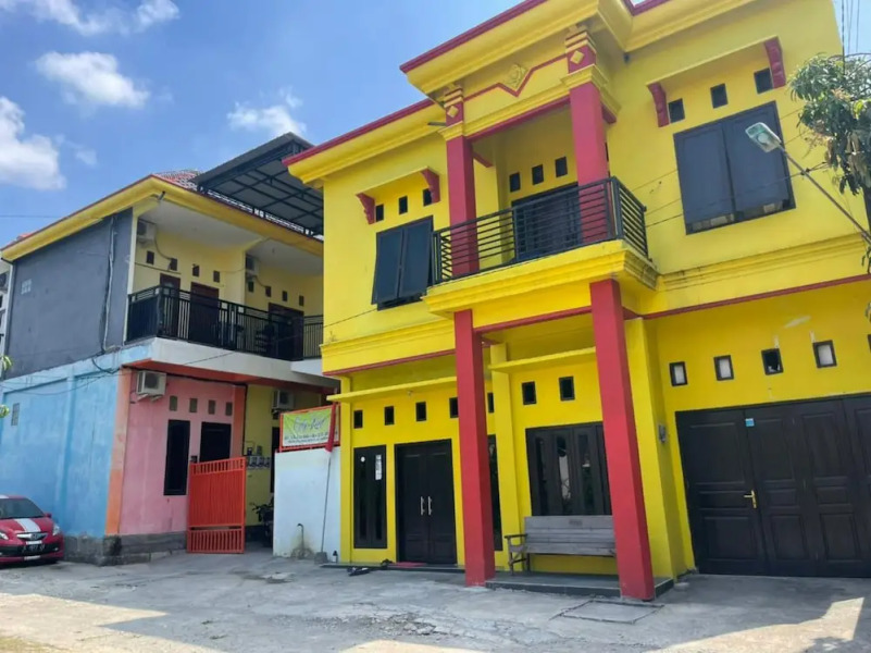 OYO Life  93036 Eddy Homestay Syariah