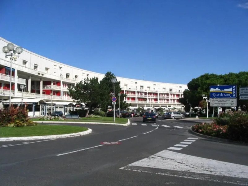 Royan - APPARTEMENT VUE MER - proximité plage et parking privatif