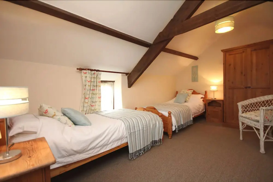 Self Catering Cottages at Handley Farm