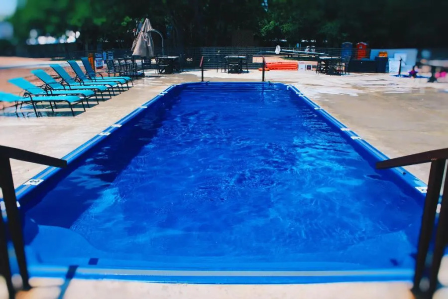 2 Son's Geronimo - Birdhouse Cabin