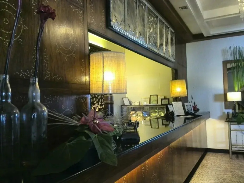 Lantaka Hotel by the Sea