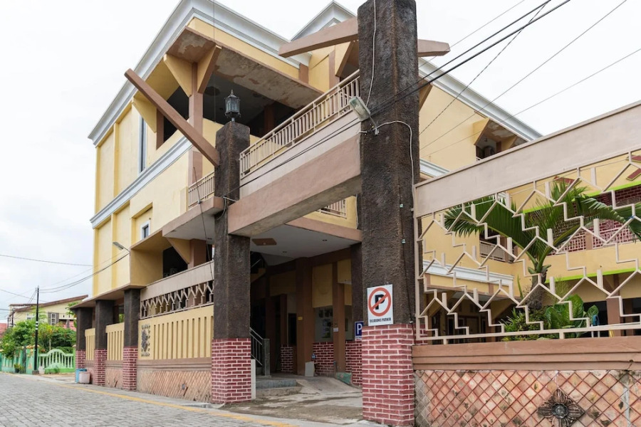 RedDoorz Syariah near Jalan A Yani KM 8 Citraland