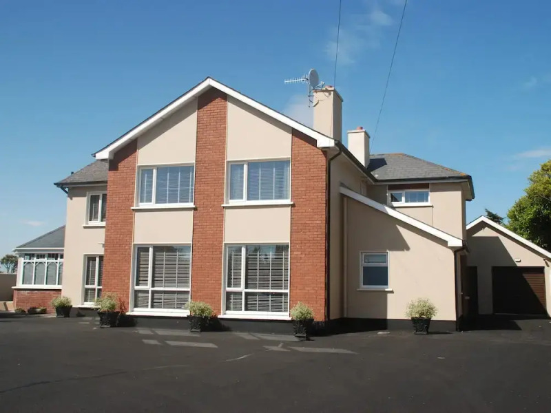 Tuskar House by the Sea