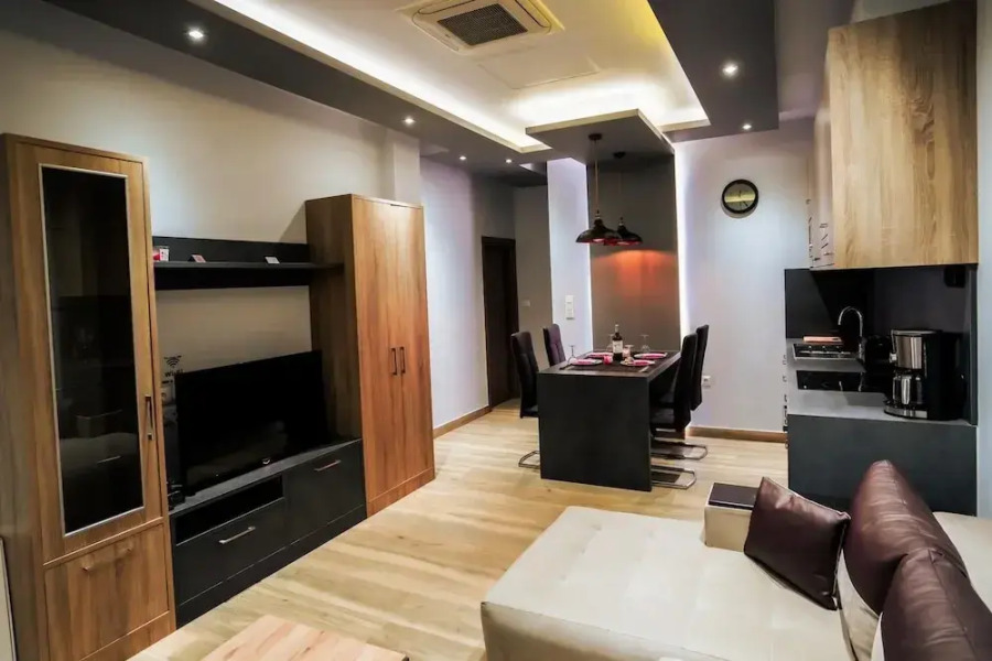 1 Bed Apartment - Sleeps 4 - Parking, Wifi