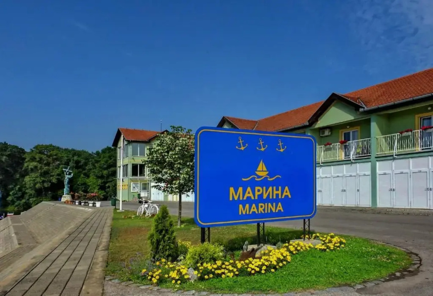 Marina