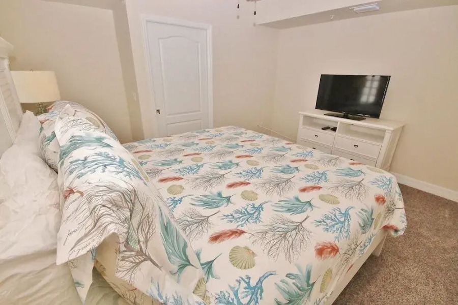 Oceanwalk 18-406 Apartment 2