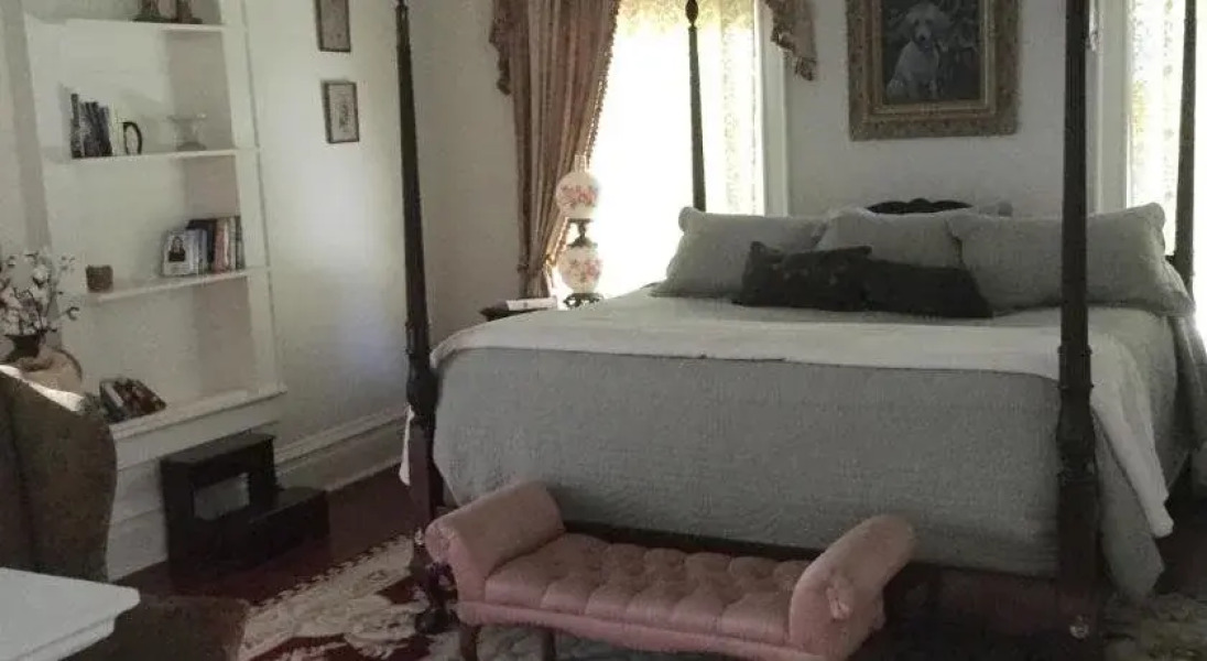 Collina Plantation Inn