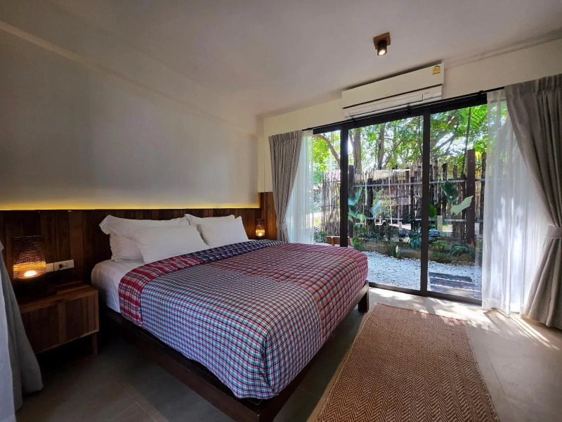 La A Natu Sam Roi Yot