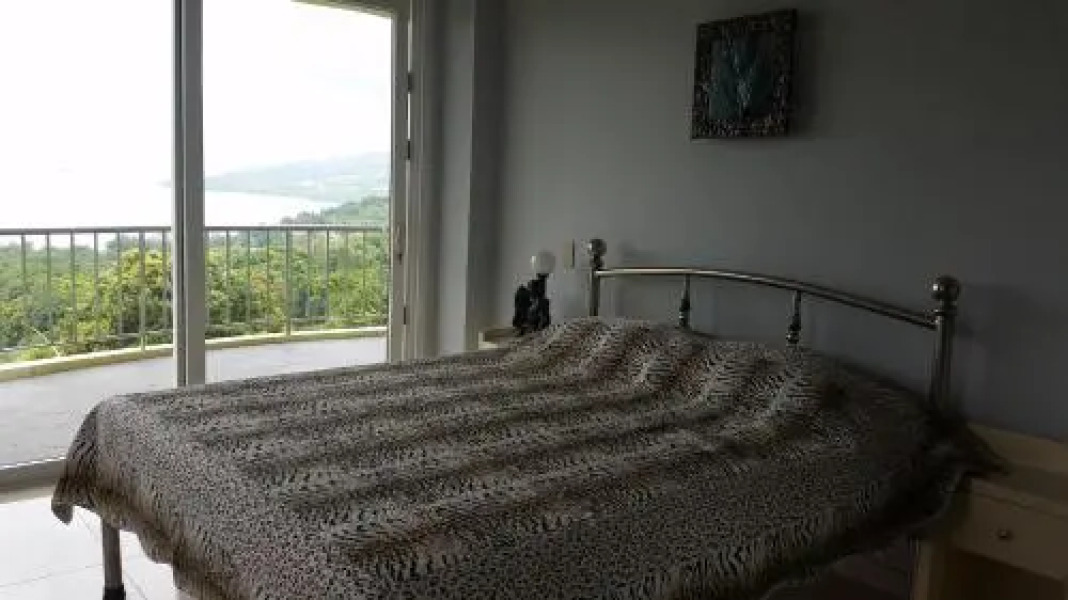 Sunset Bay View Subic Luxury Apartment