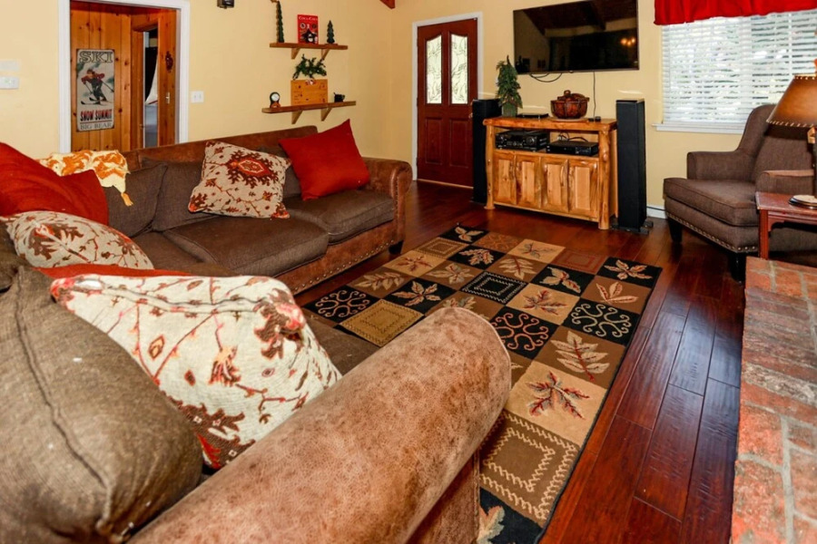 Lazy Bear Lodge 1235 by RedAwning