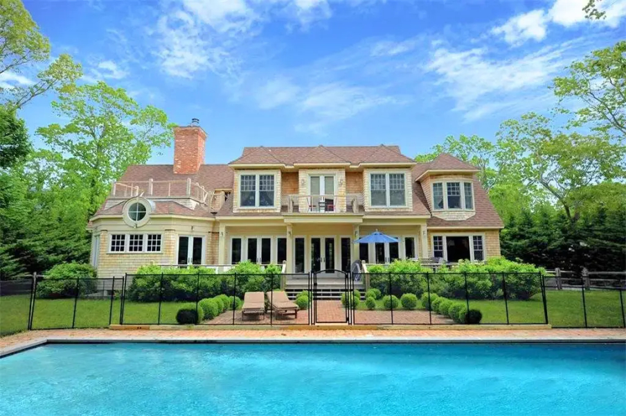 Chic Hamptons Home
