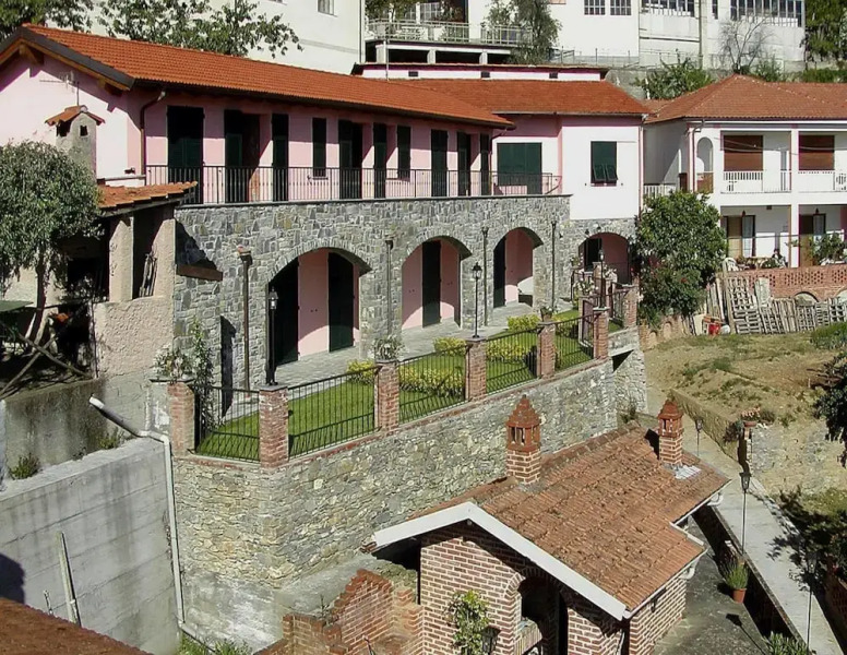 Apartment in Castellaro With Garden