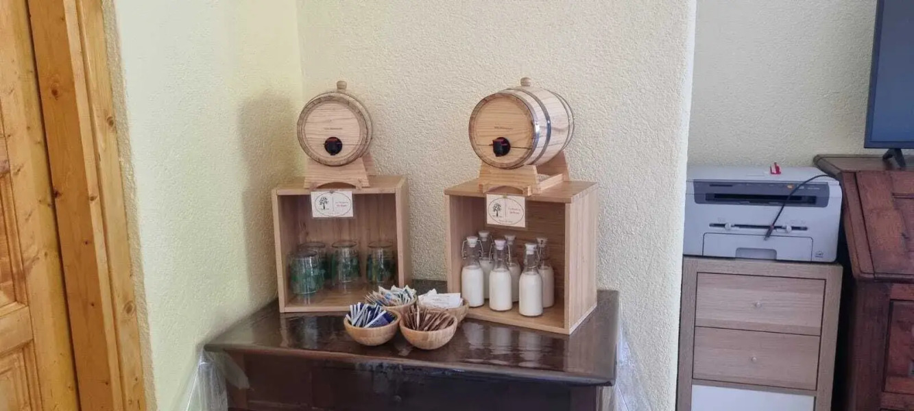 Lo Noyer Et Les Roses