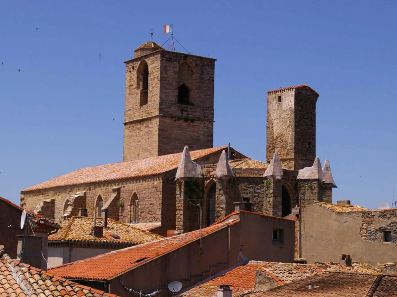 Villa With Private Pool and Enclosed Garden Between the Vineyards and Hiking Trails