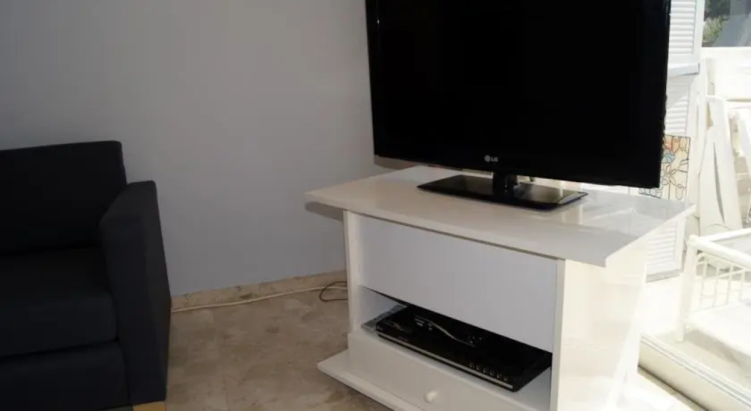 Amathusia Apartment No. 11