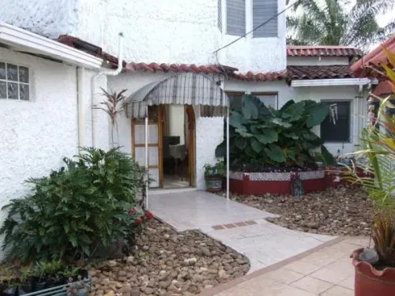 Belmopan Bed And Breakfast