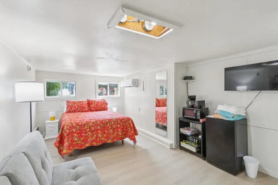 Dave's Last Resort Lakeside - Long Stay Discount - Comfy Cabin 5 1 Bedroom Hotel Room