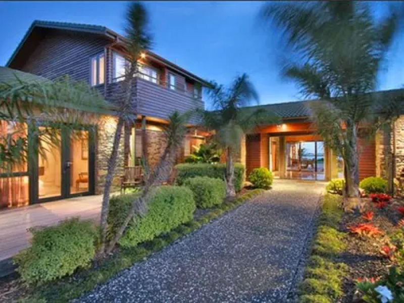 Peninsula Retreat Lodge