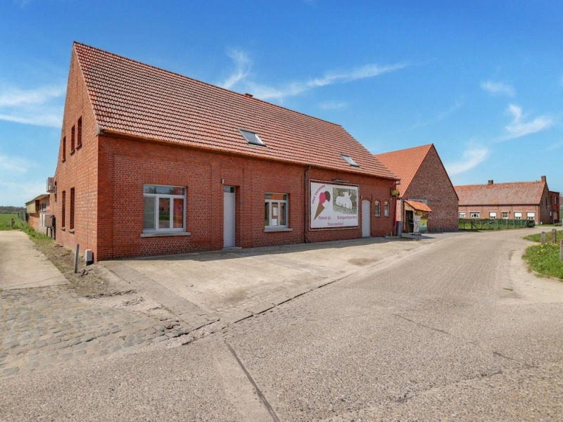 Cottage on Sheep Farm With Gelateria