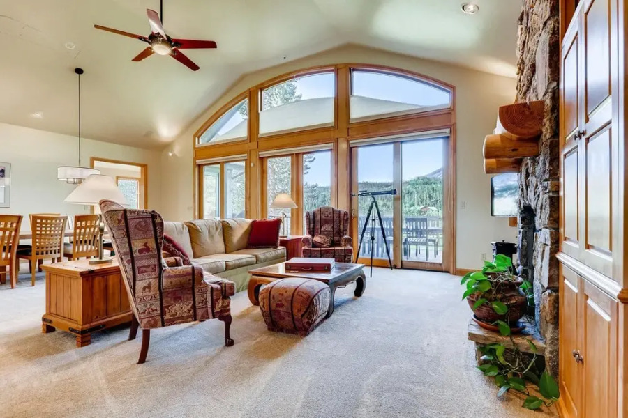 1811 Falcon Drive by Book by Owner