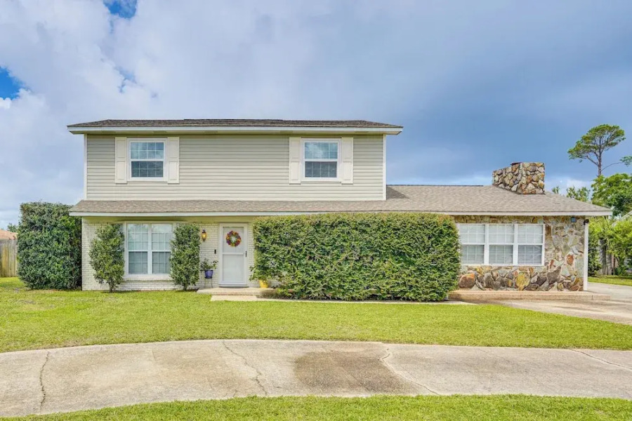 8 Mi to Beaches: Getaway w/ Pool in Panama City!