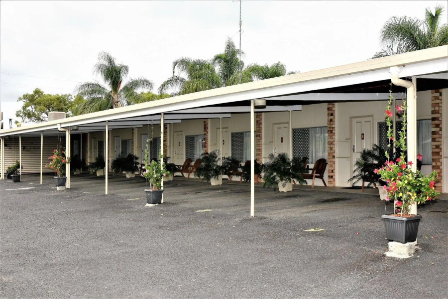 Chinchilla Motel