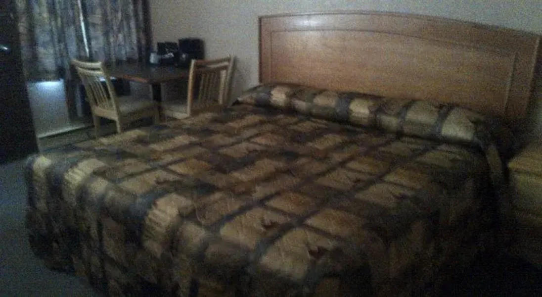 Tournament Inn Motel