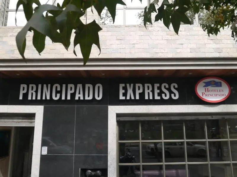 Principado Lastarria Hotel