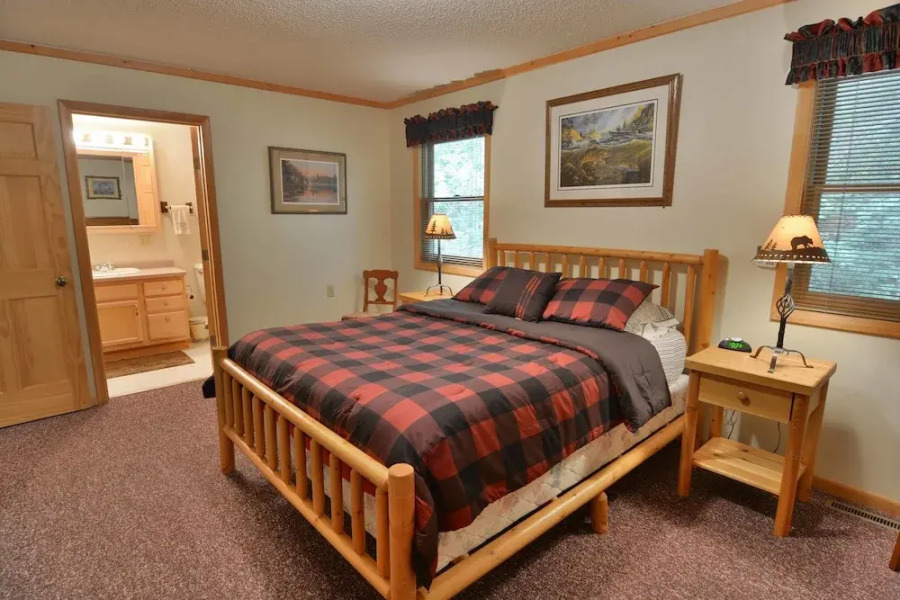 Spacious Cascade Chalet with Cozy Fireplace by RedAwning