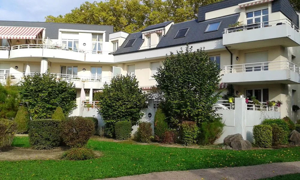 Apartment With one Bedroom in Illkirch-graffenstaden, With Furnished Terrace and Wifi - 2 km From the Beach
