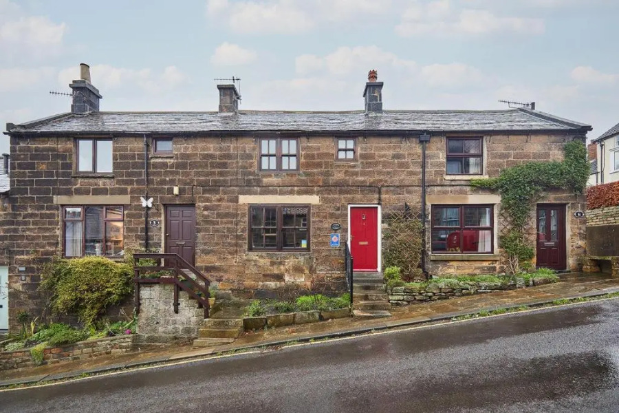 Host Stay Lavender Cottage